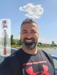 Bir hanımefendi ile tanışmak istiyorum