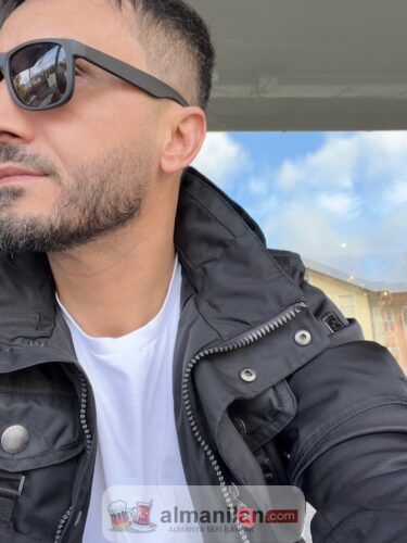 Münih çevresi tanışıp arkadaş olabileceğim bayan arkadaş arıyorum Münih çevresi tanışıp arkadaş olabileceğim bayan arkadaş arıyorum