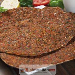Hausgemachte Lahmacun – Frisch aus dem Ofen!